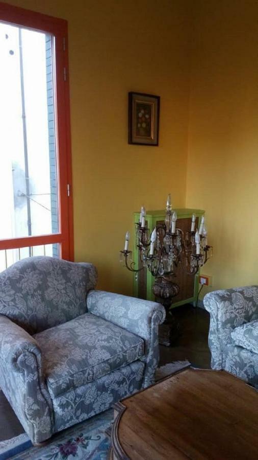 شقة Benvenuti A Casa Incerpi مونتيكاتيني تيرمي المظهر الخارجي الصورة